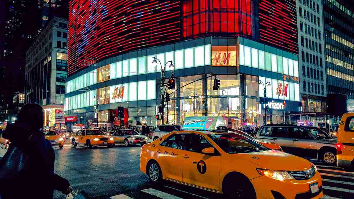 top 10 fashion brands in the world