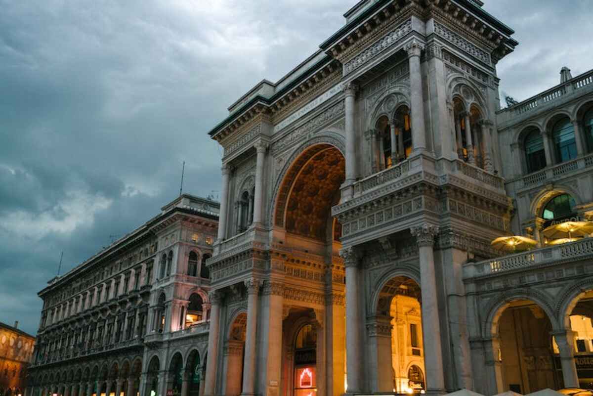 Top 10 Shopping Malls in Boston