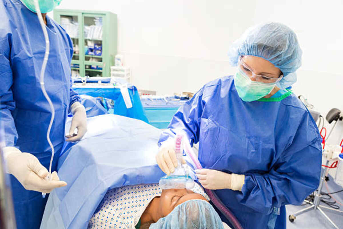 Top 10 Anesthesiologists in Lucknow