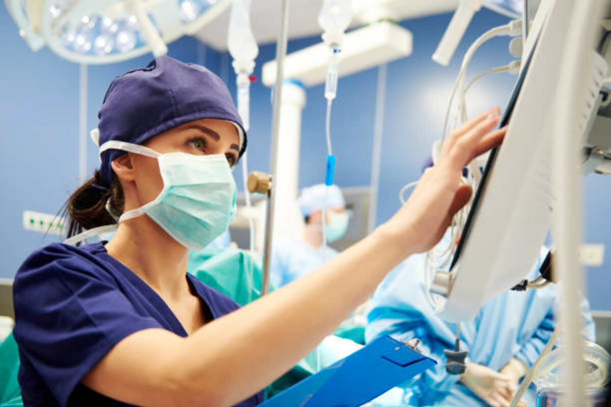 Top 10 Anesthesiologists in Lucknow
