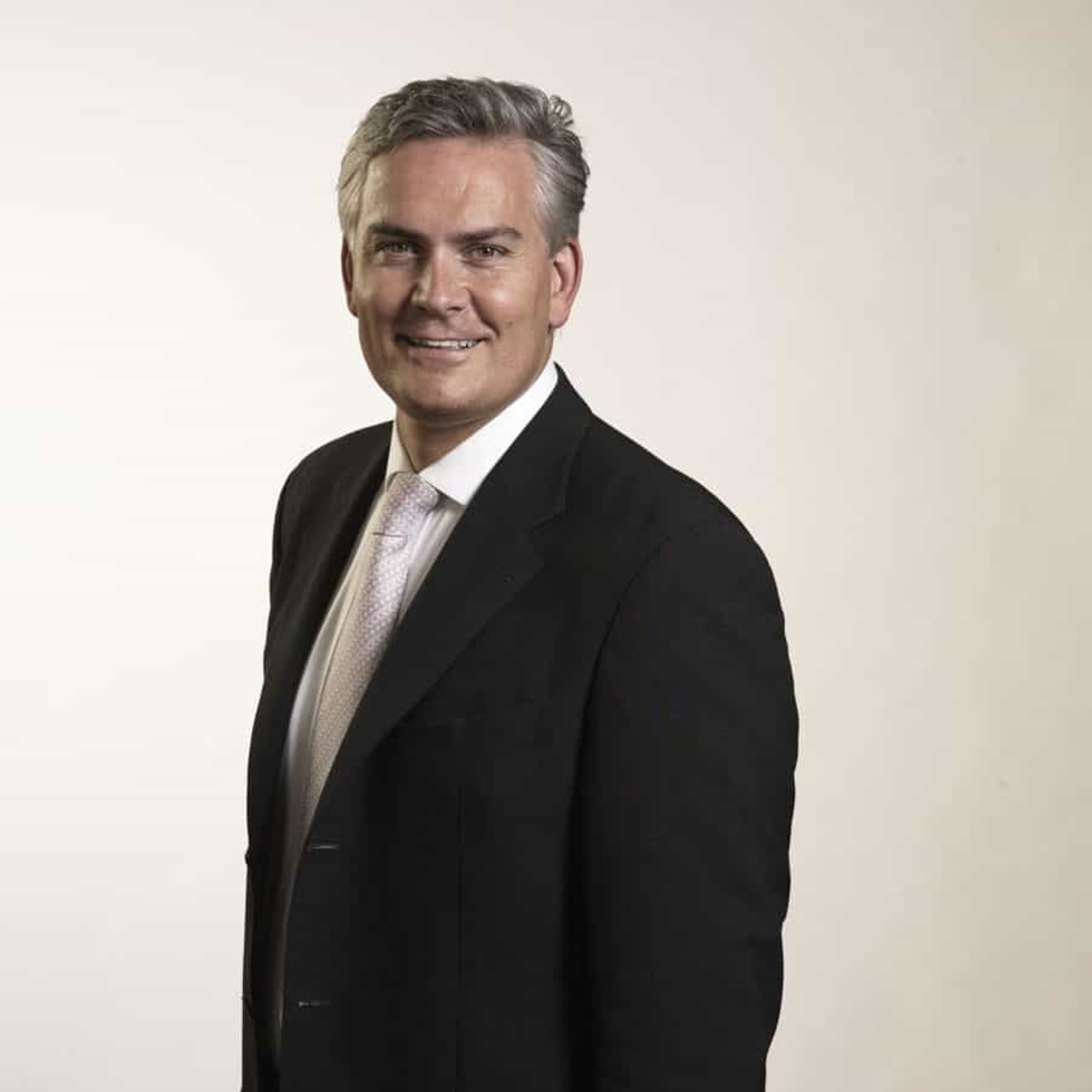 Top 10 Richest Persons in Ireland