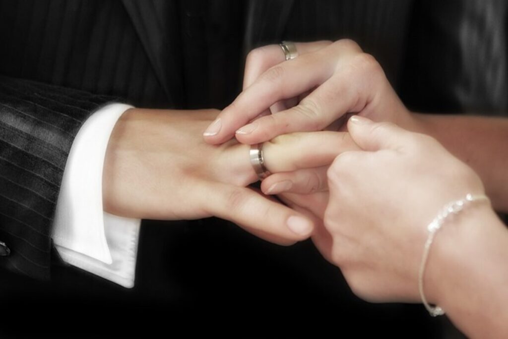 moissanite rings wedding bands