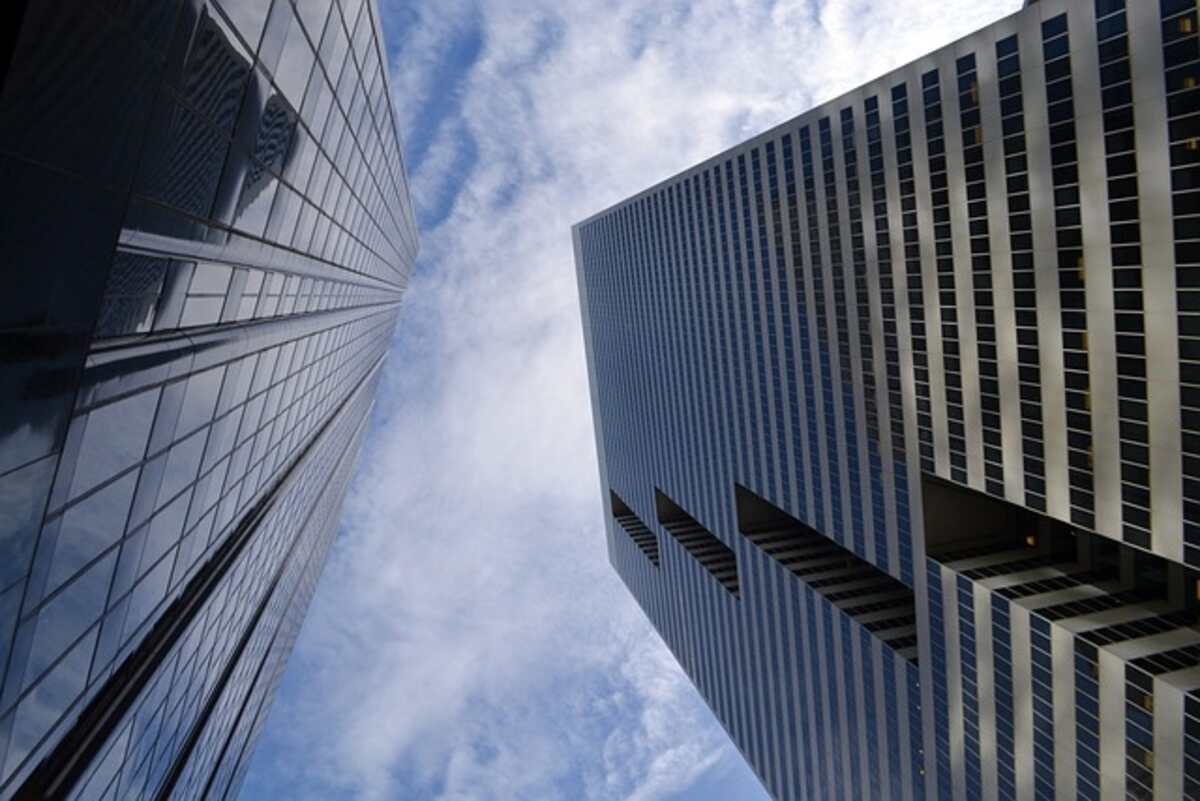How do you short commercial real estate?
