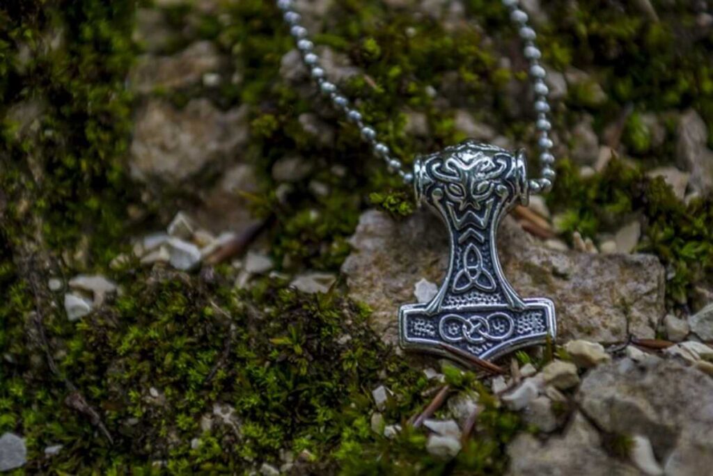 viking jewelry for men