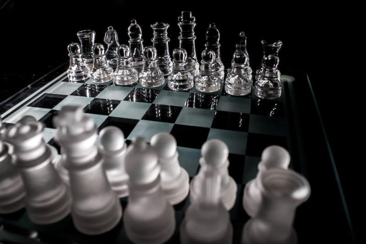 how to set up a chess board