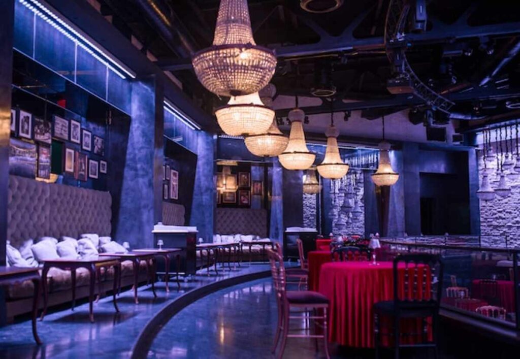 club furniture