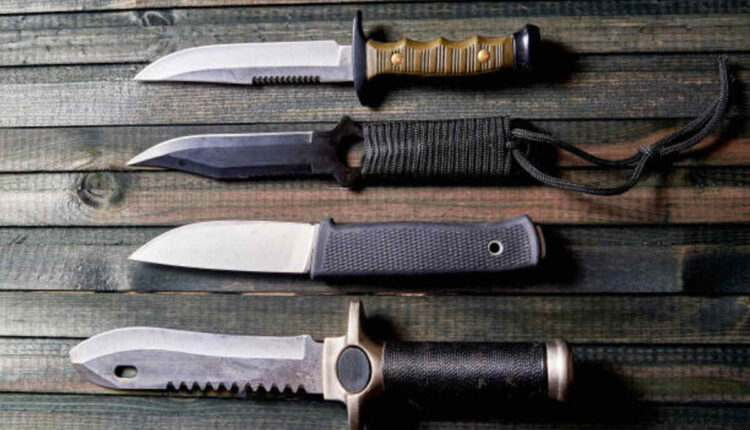 2 Guys With Knives