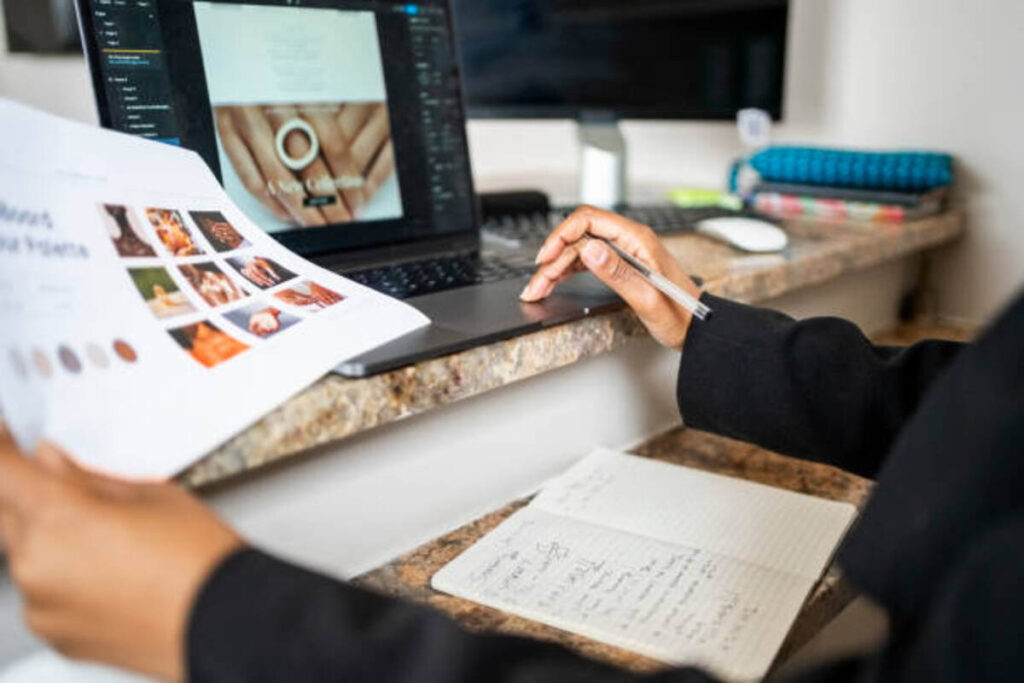 The Ultimate Guide to Becoming a Web Designer