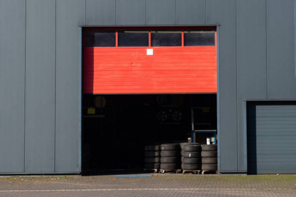 Choosing the Right Garage Door Service Florida