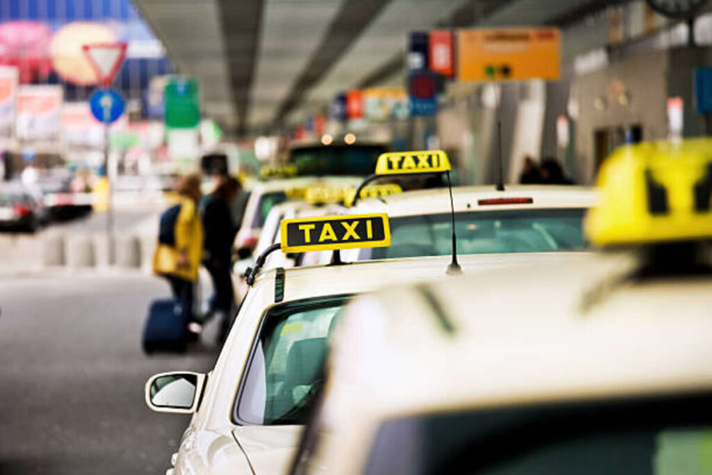 Essential Guide to Airport Transfers in Amsterdam
