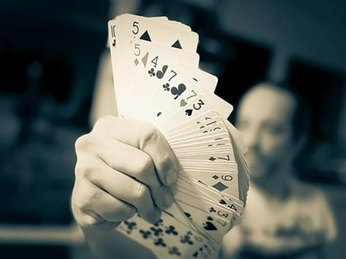 Performing Poker – Rules and also Terms You Need to Know