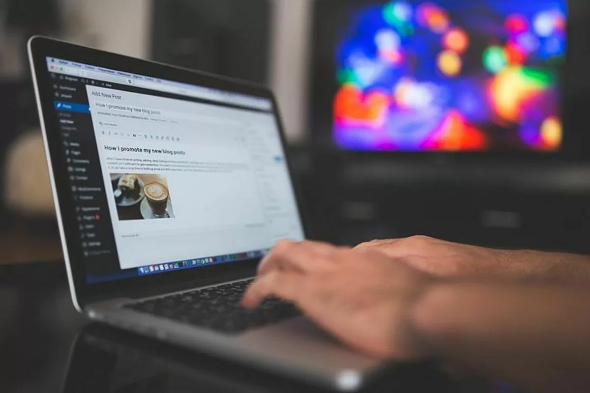 Why I Love Blogging