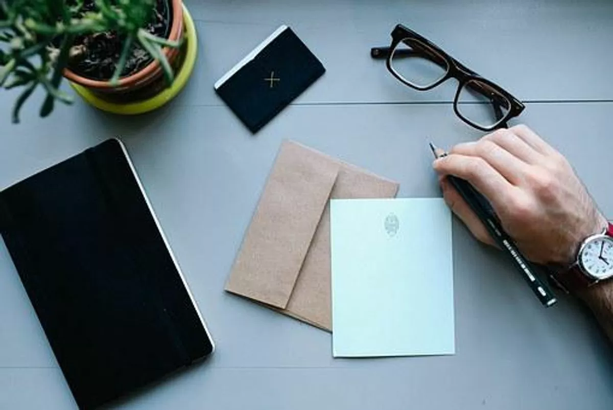 What to Write in Your Condolence Letter