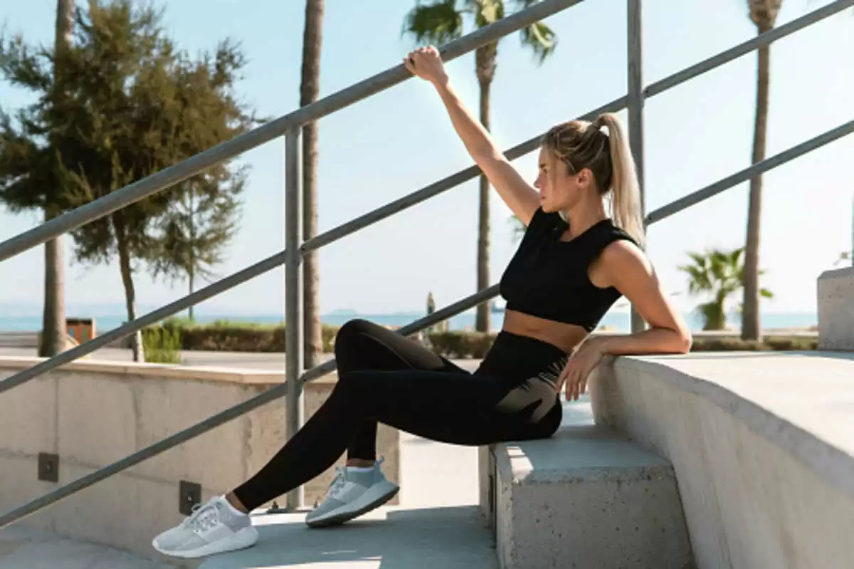 Bombshell Leggings Review