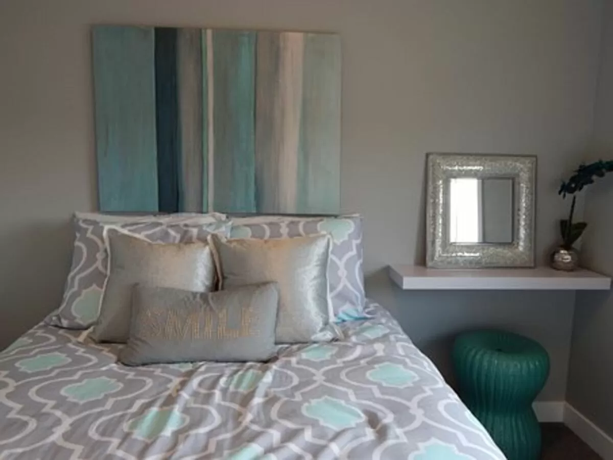 modern wall mirror
