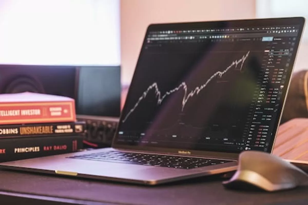 ATH Stock Overview