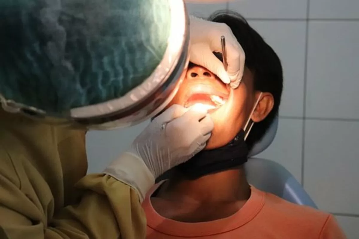 revive dental studio