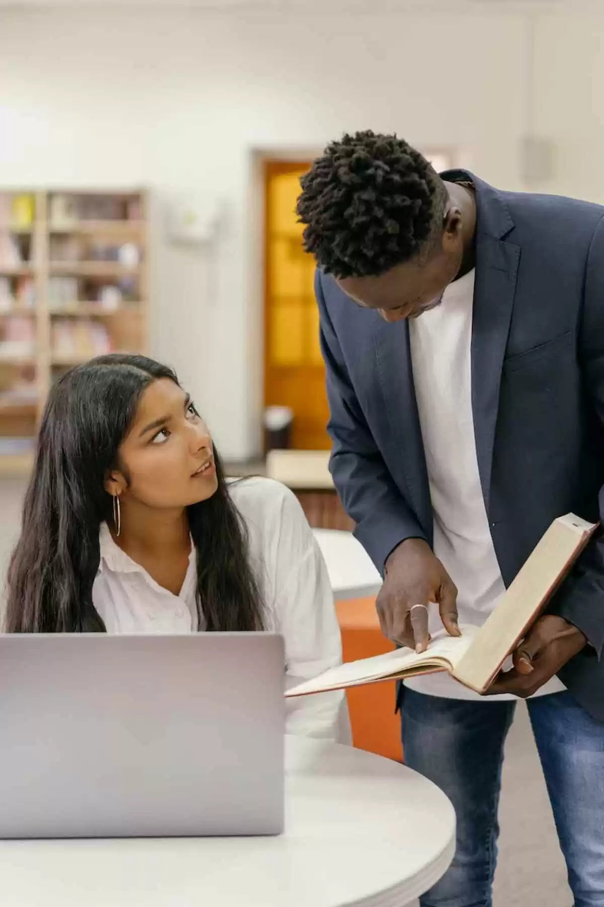 Know the Latest List of Top Mass Communication Colleges in India!
