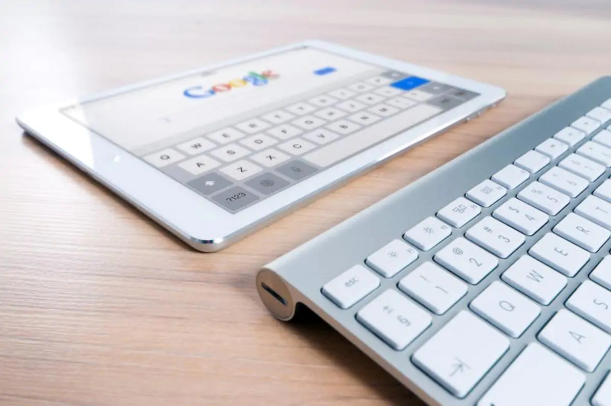 how to remove trending searches