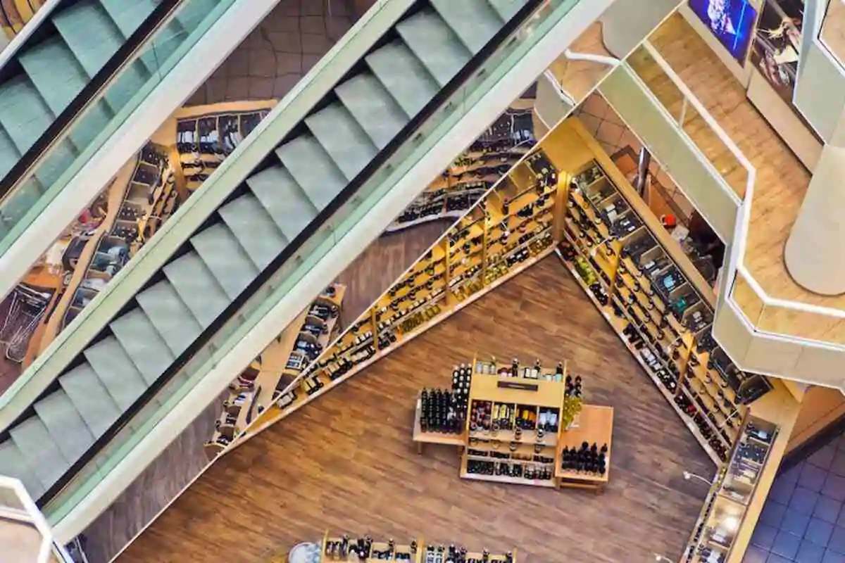 Top 10 Shopping Malls in Boston
