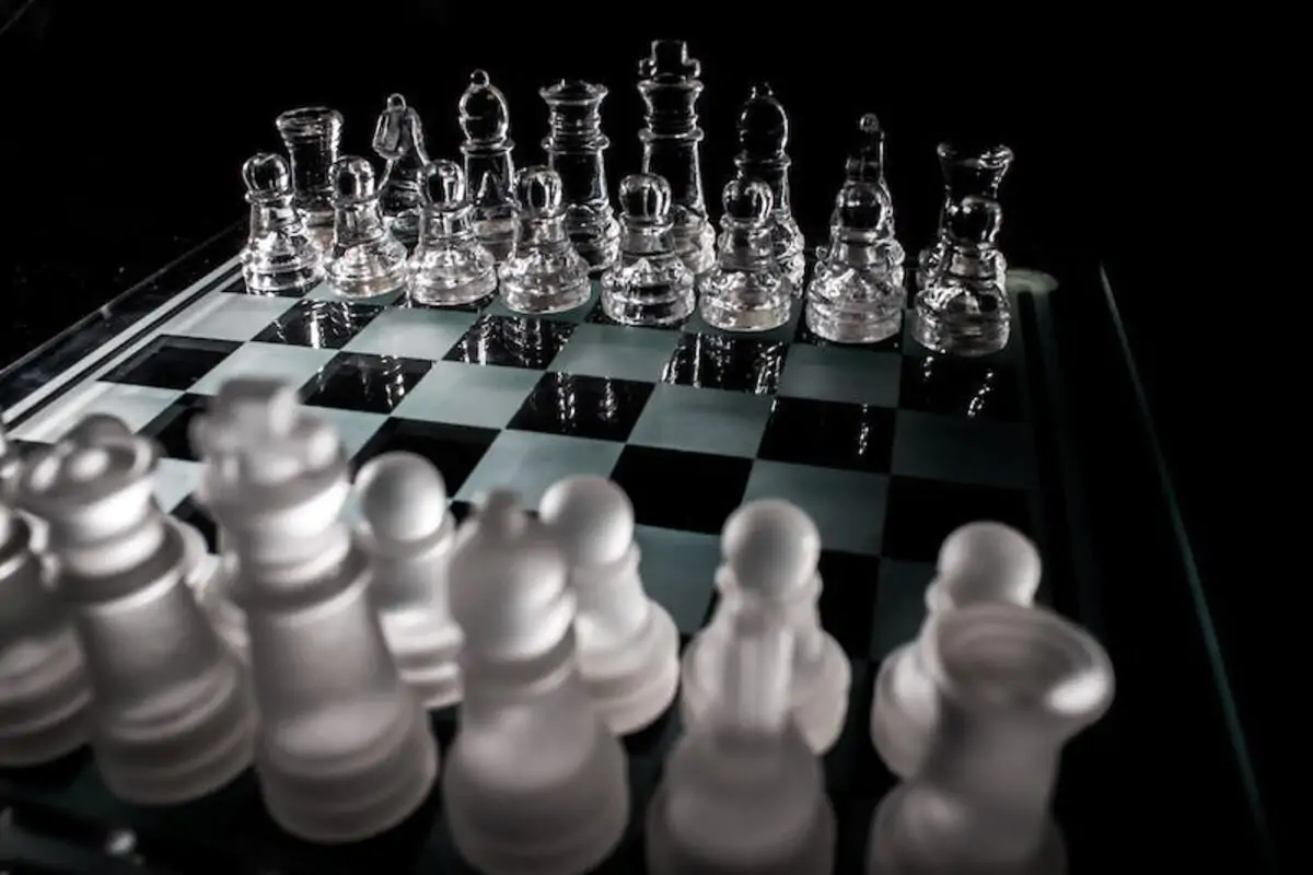 how to set up a chess board
