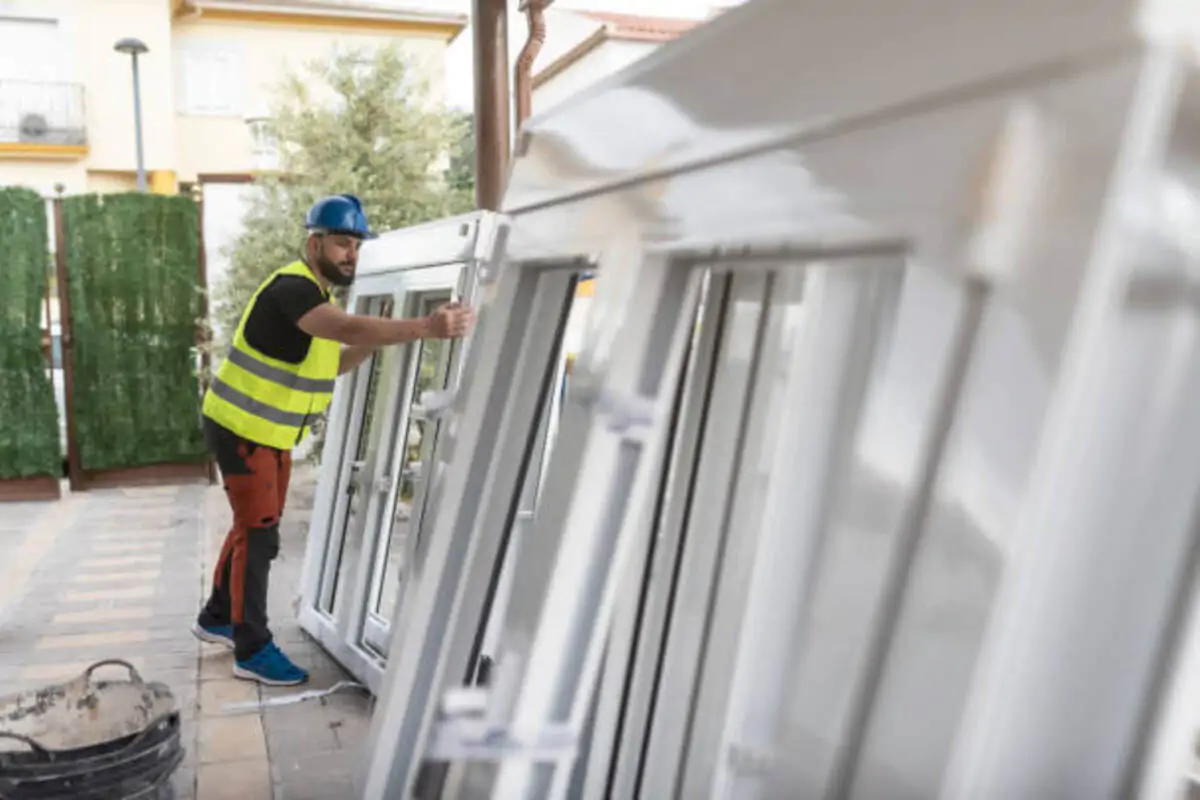 vacuum glazed windows